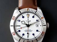 百年靈手表滴答聲異常。