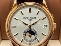 朗坤手表指針顏色褪色。