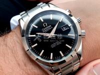 愛馬仕手表玻璃鏡面損壞。