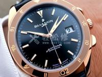 天梭手表玻璃鏡面損壞。