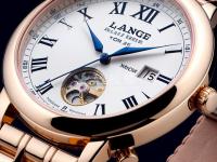 愛彼手表哪些型號(hào)有夜光功能